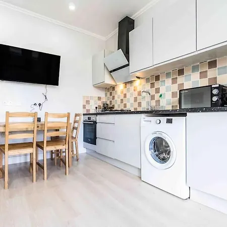 Apartment Beautiful Flat With Free Parking Birmingham